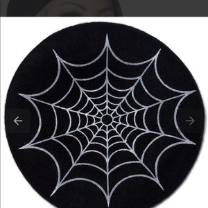 Kreepsville 666 Spider web Beret